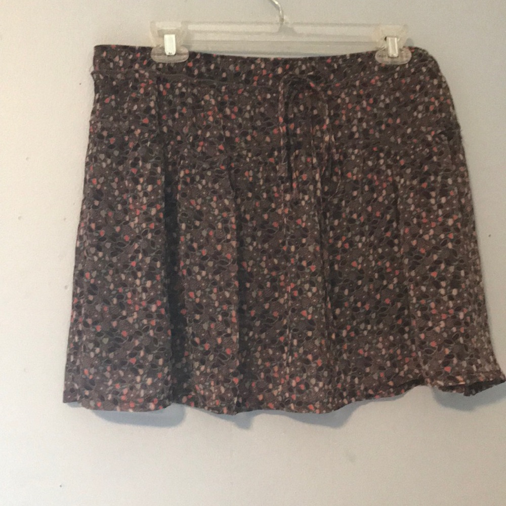 AMERICAN EAGLE flouncy floral skirt